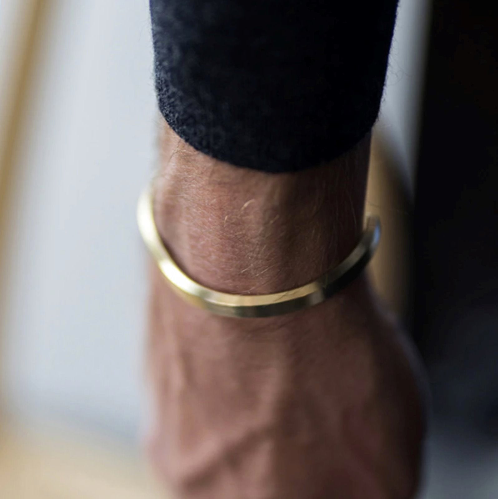 Fredrik Minimalist Metal Cuff Bracelet GR 