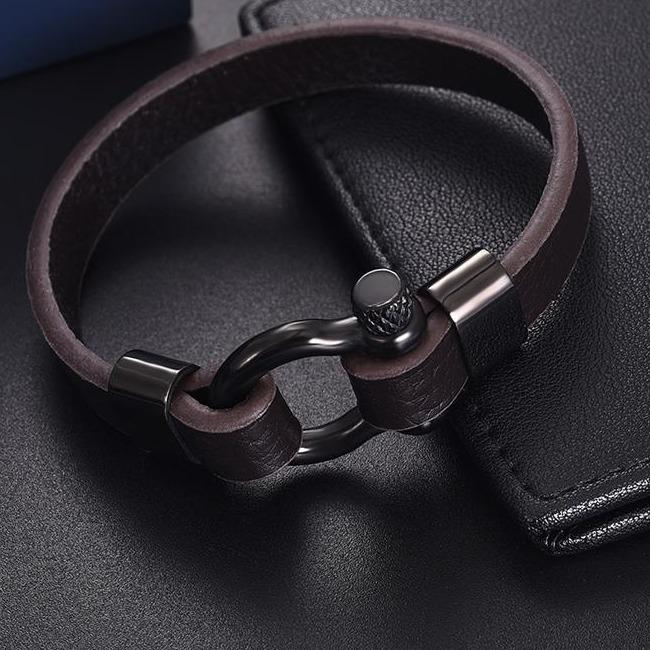Gunnar Horseshoe Shackle Solid Leather Bracelet GR 