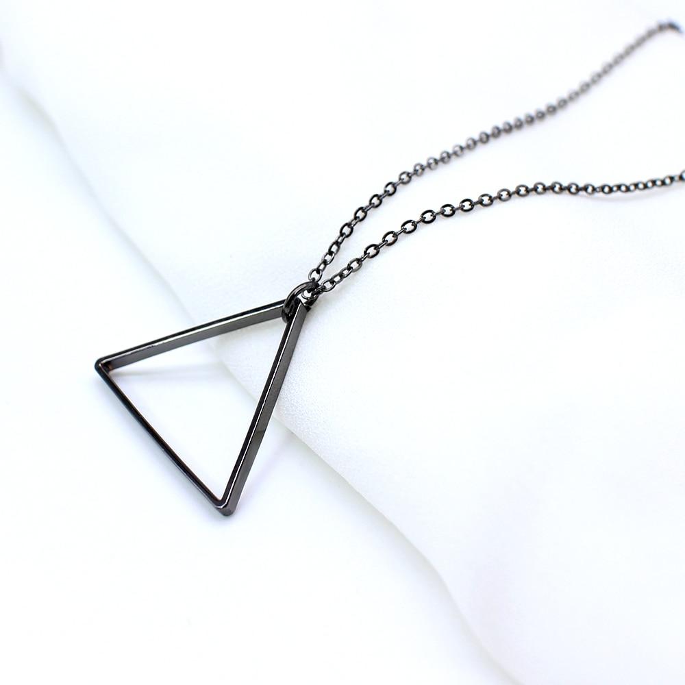 Triangle Minimal Pendant Necklace GR Black 